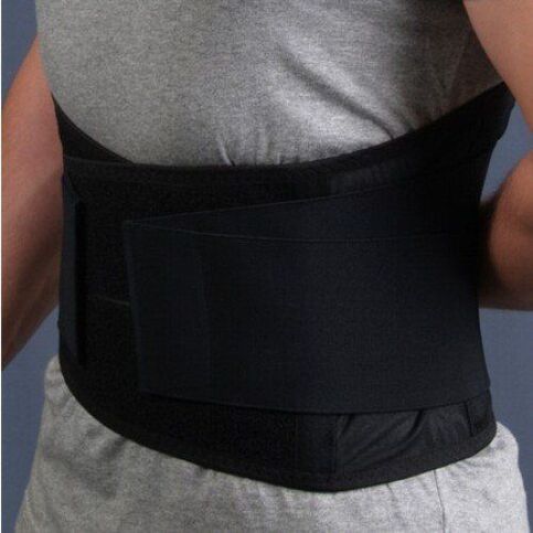 Cinturón de fijación para la zona lumbar con osteocondrosis.